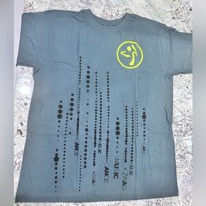 NWOT Zumba Wear unisex tee in dark Grey